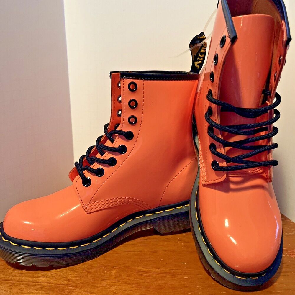 Dr. Martens Women's 6 Boot 8 Eye Lace Up 1460 Patent‎ Leather Pink Coral Lucido